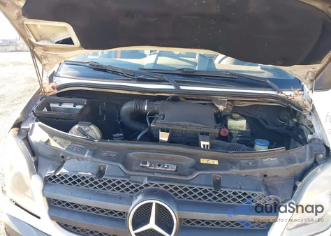 2012 Mercedes-Benz Sprinter 2500 High Roof z USA, uszkodzony, nr VIN WD3PE8CB8C5684826